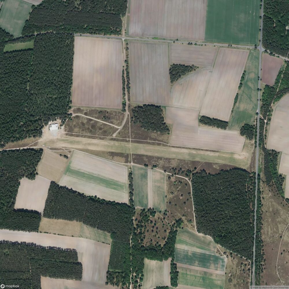 H├Âpen Airfield