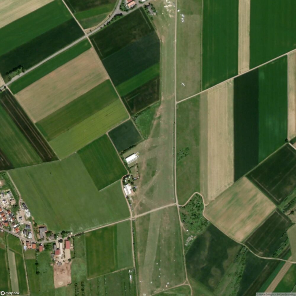 Gr├╝nstadt Airfield