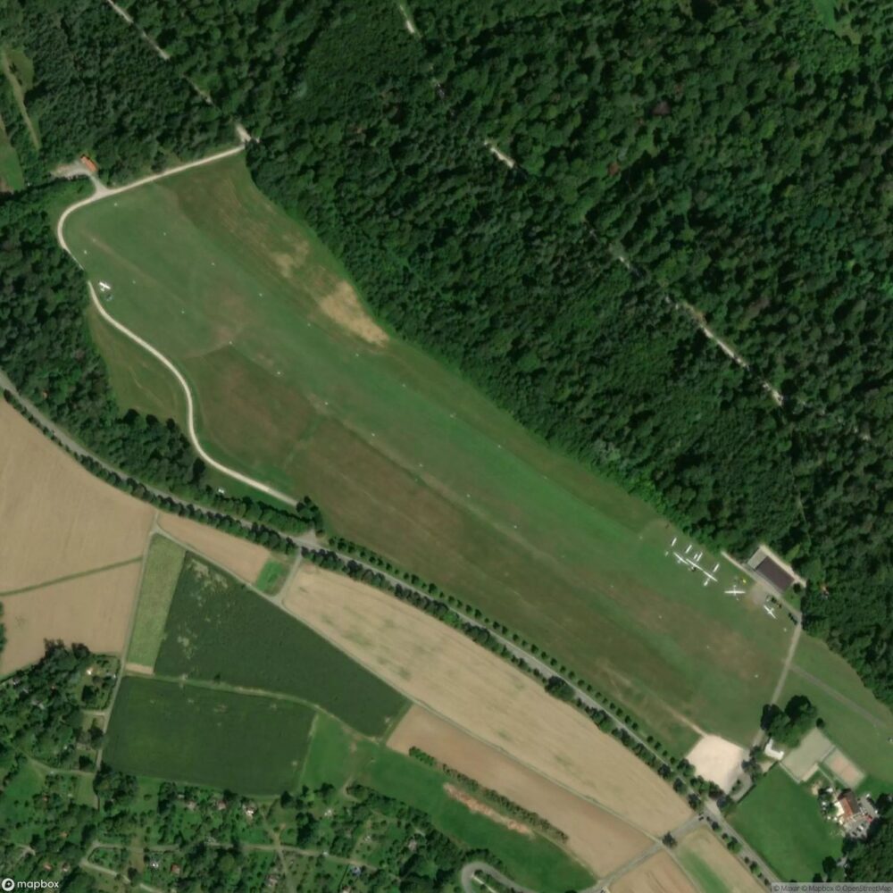 Esslingen-J├ñgerhaus Airfield