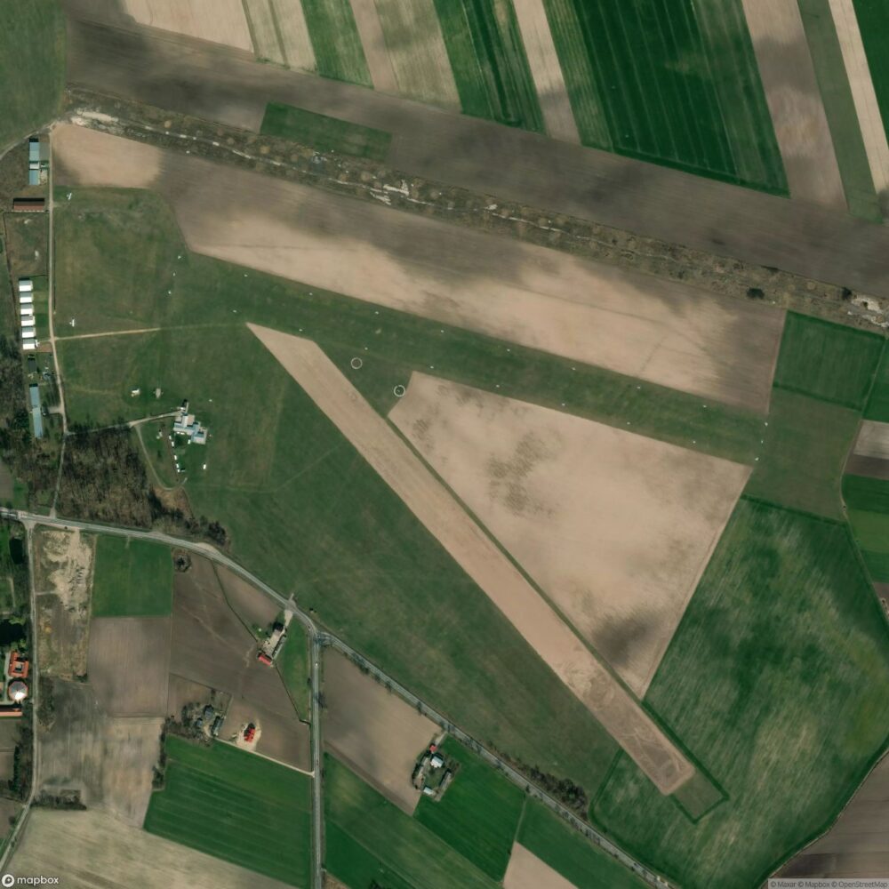 Chrcynno Airport