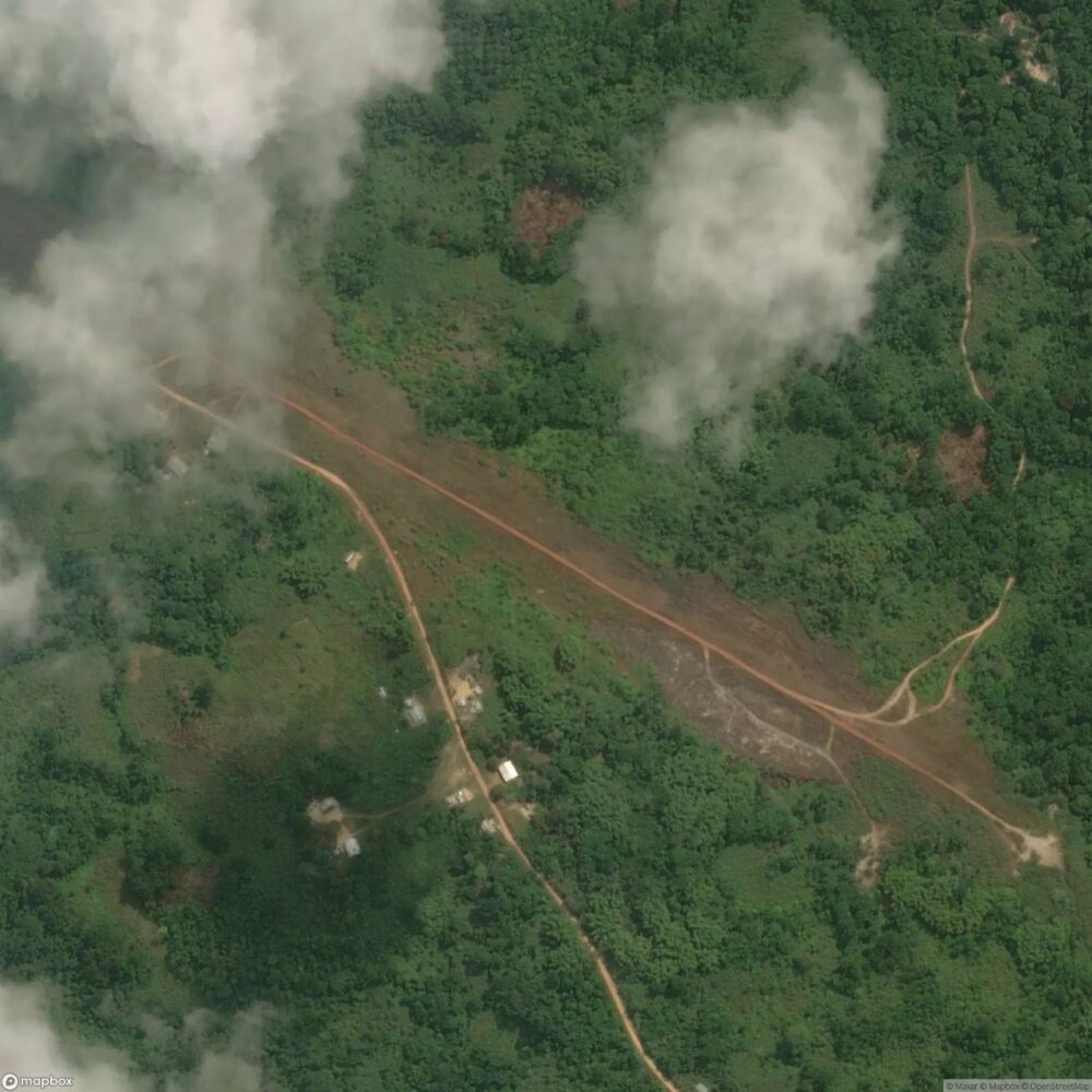 Ndende Airport