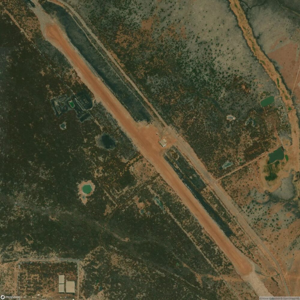 Leer Airport