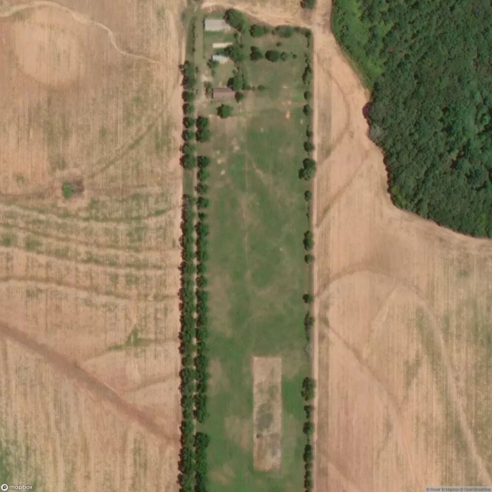Level Plains Airport