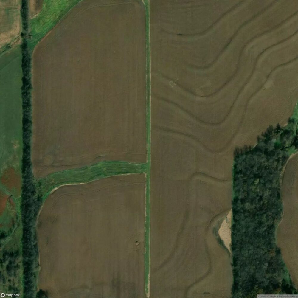 Paola Airport
