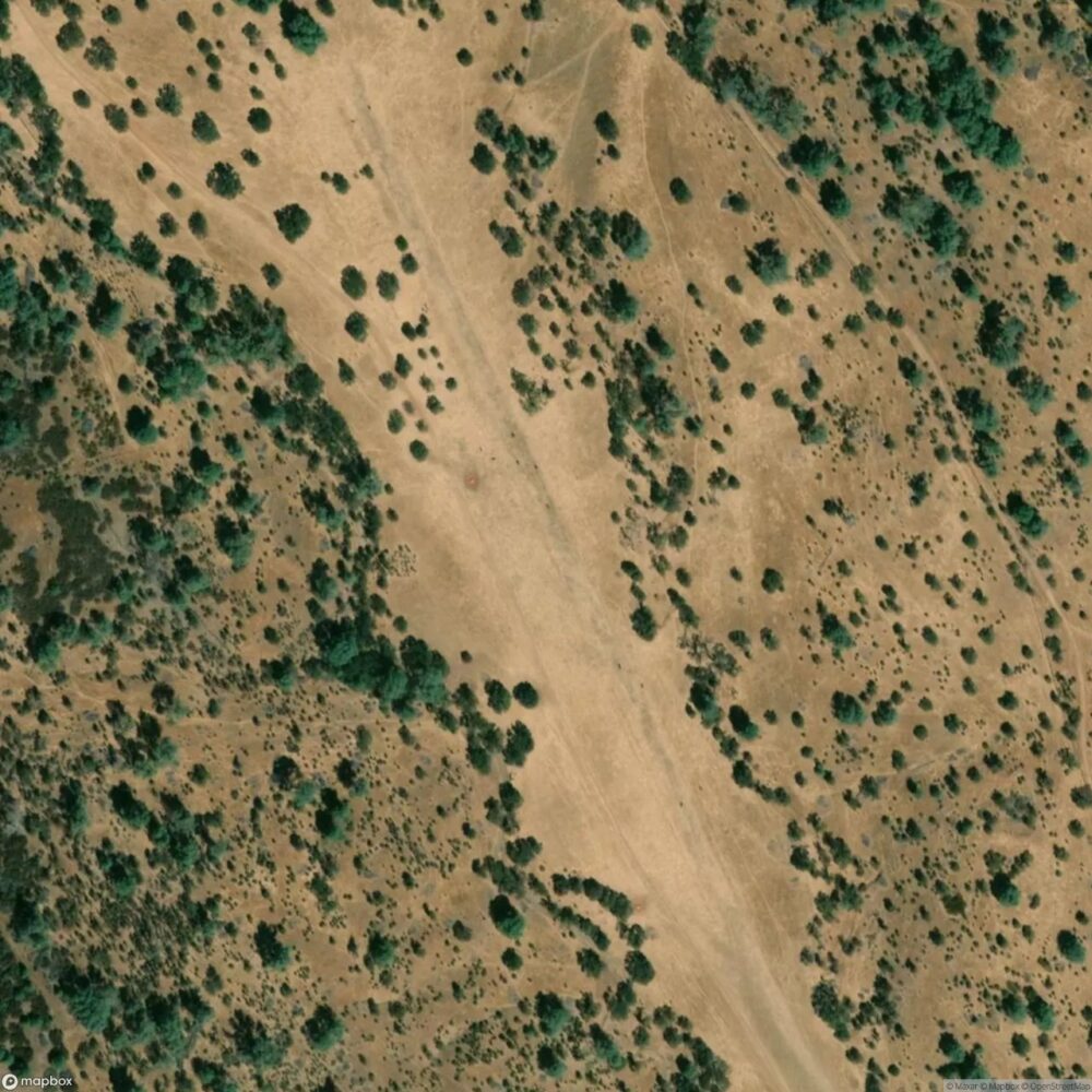 Tuolumne City Airport