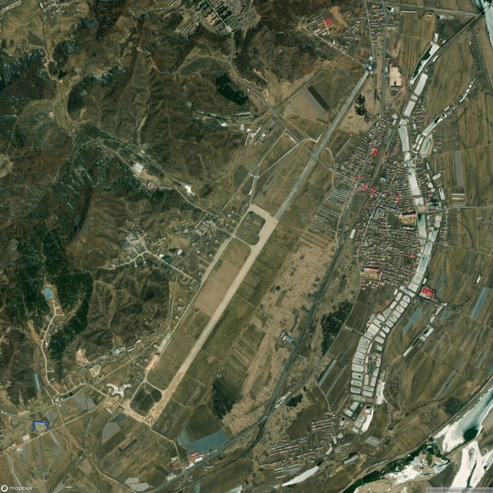 Fengcheng Airport