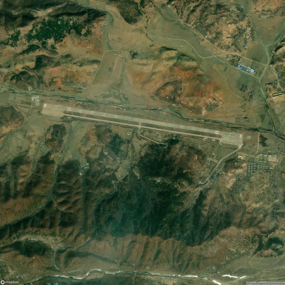 Nuchon Ni Airfield